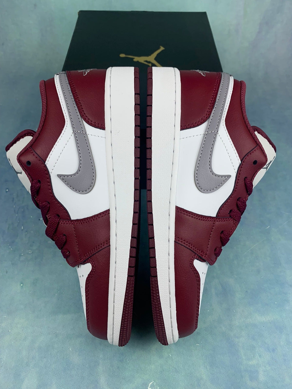 Air Jordan 1 Low Team Red/Metallic Silver 553558-615 Unisex Sneakers