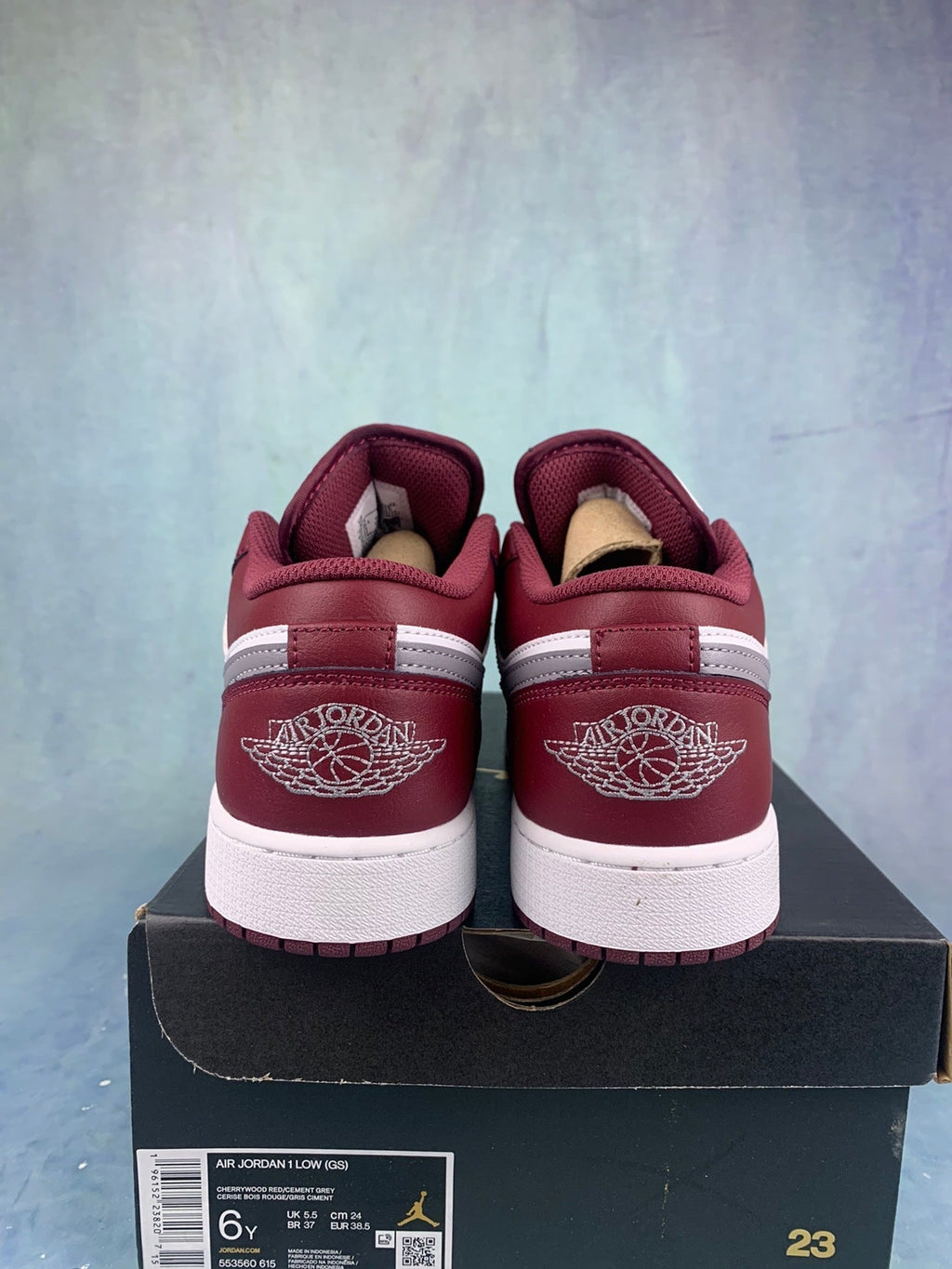 Air Jordan 1 Low Team Red/Metallic Silver 553558-615 Unisex Sneakers