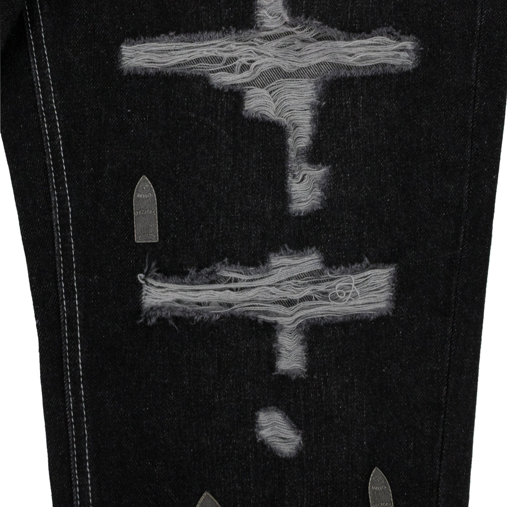 BLACK AMPLIFIED STRAIGHT-FIT JEANS