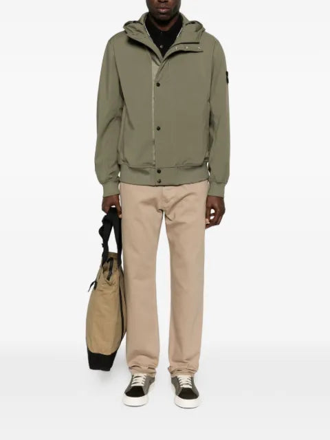 Stone Island 4100118 light soft shell-r e.dye® technology in recycled polyester hooded jacket
