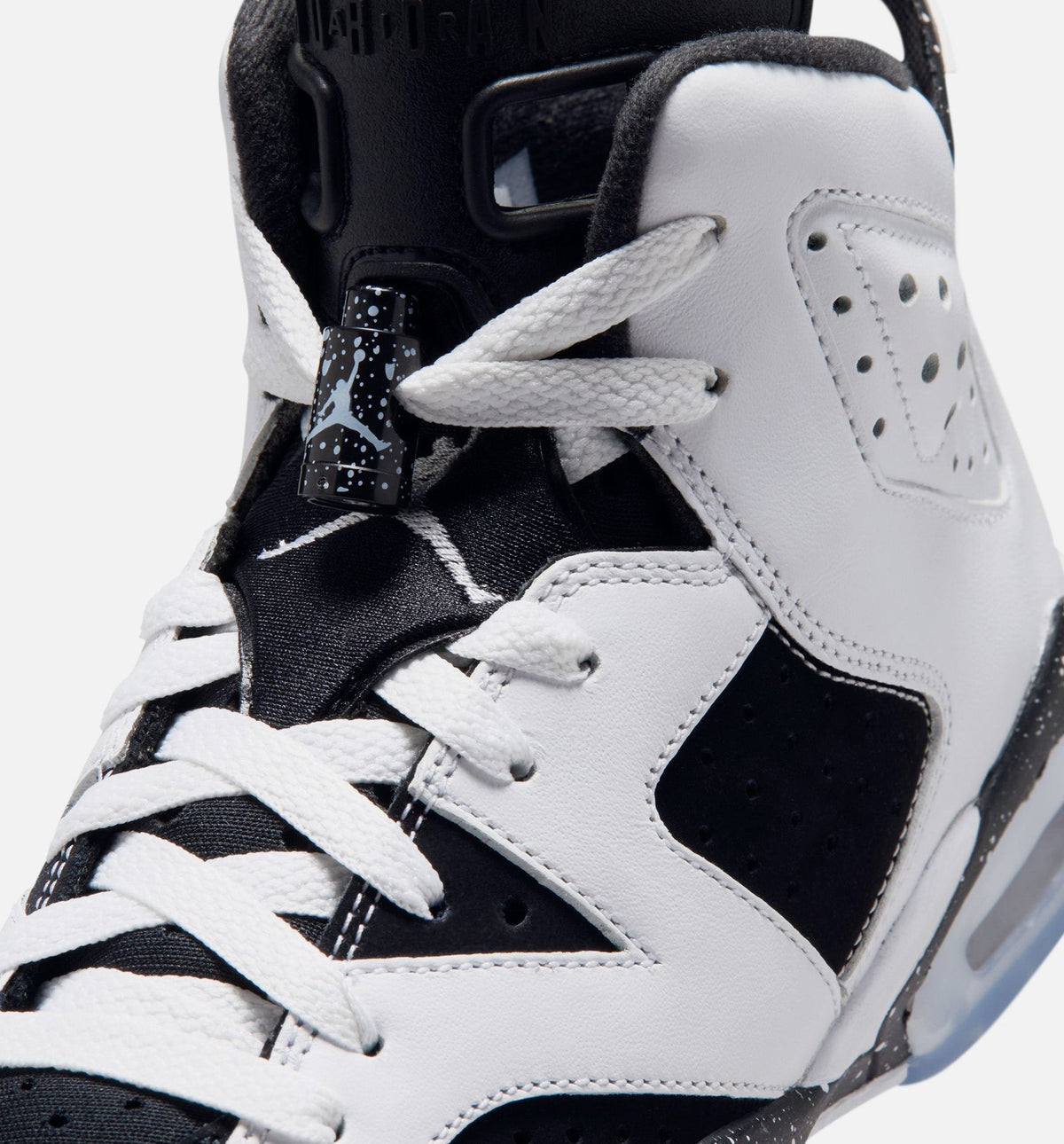 Air Jordan 6 Retro Black and White – Grade School Lifestyle Shoe in Black/White