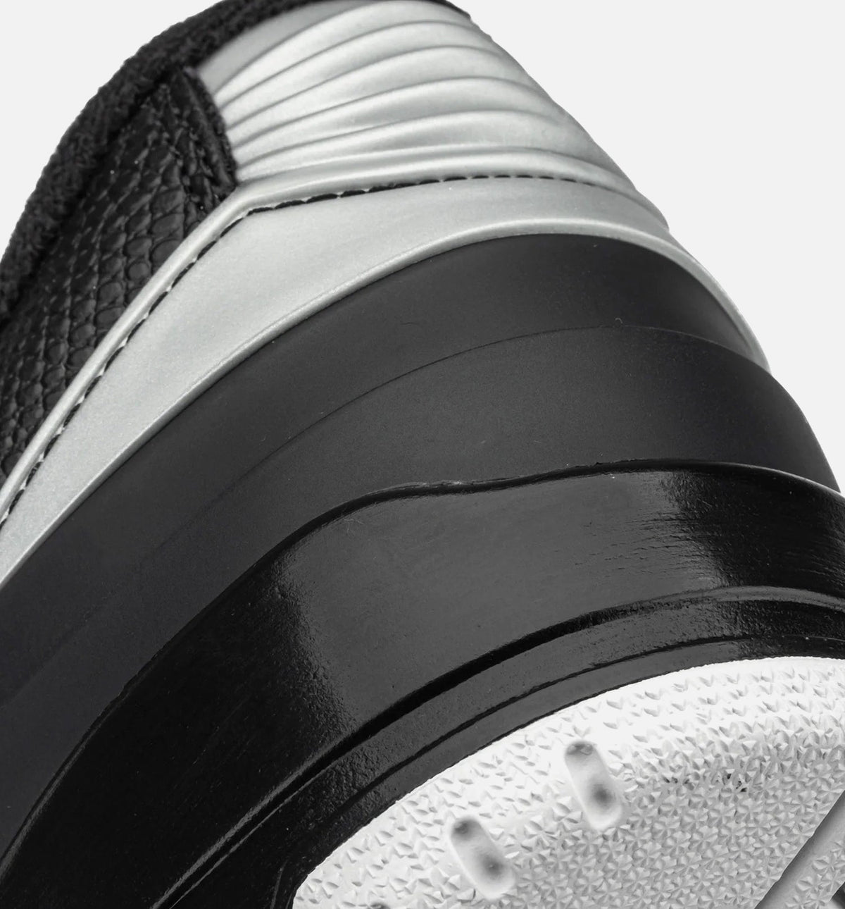 Air Jordan 23 Men's Lifestyle Shoe – Black/Metallic Silver
