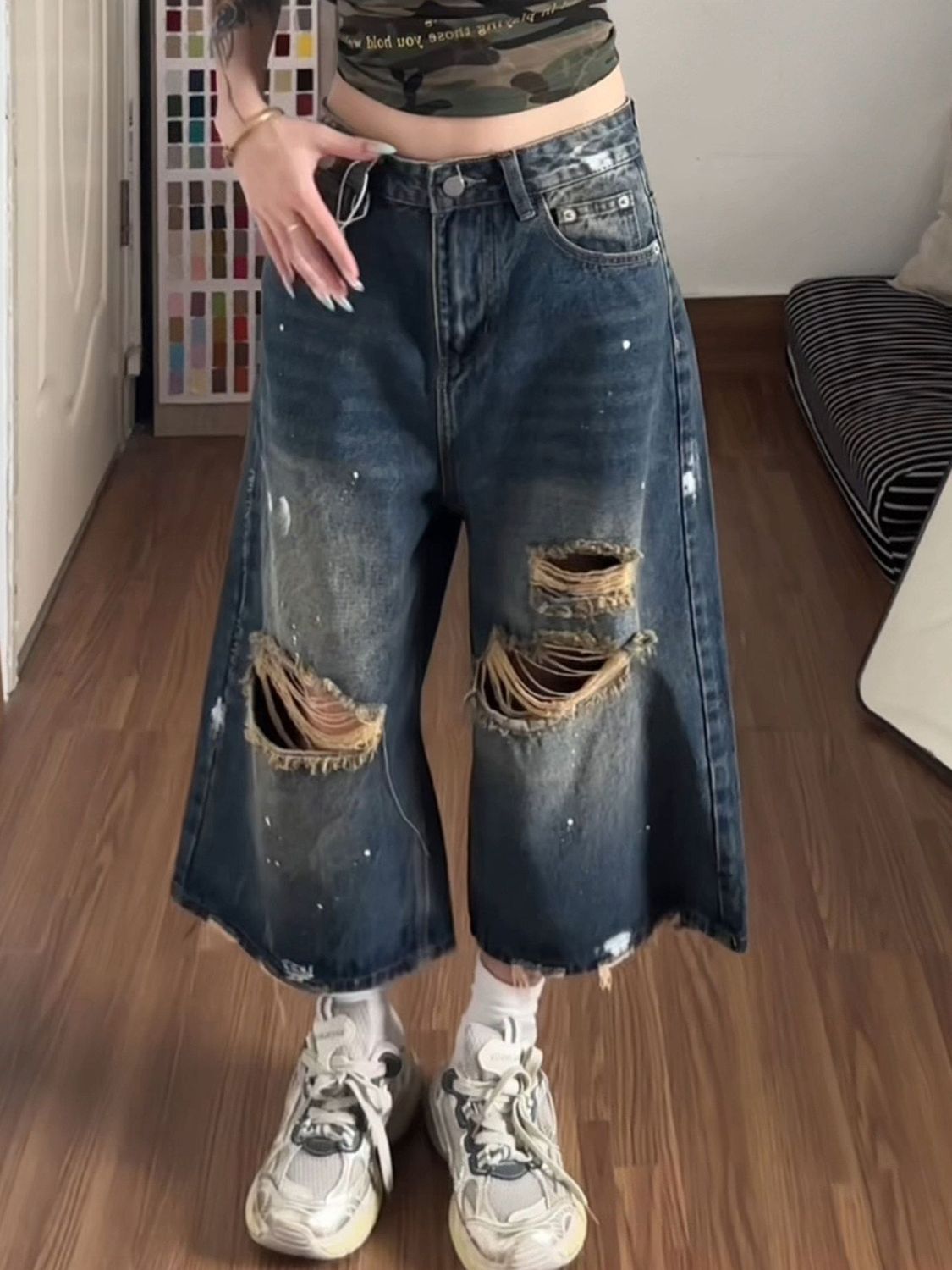 Vintage Distressed Washed Capri Denim Wide Leg Baggy Shorts