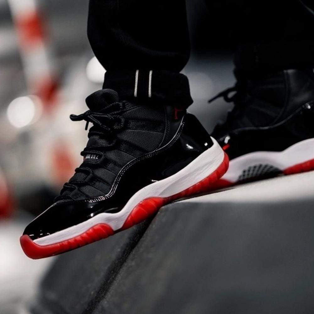 Air Jordan 11 'Playoffs Bred'