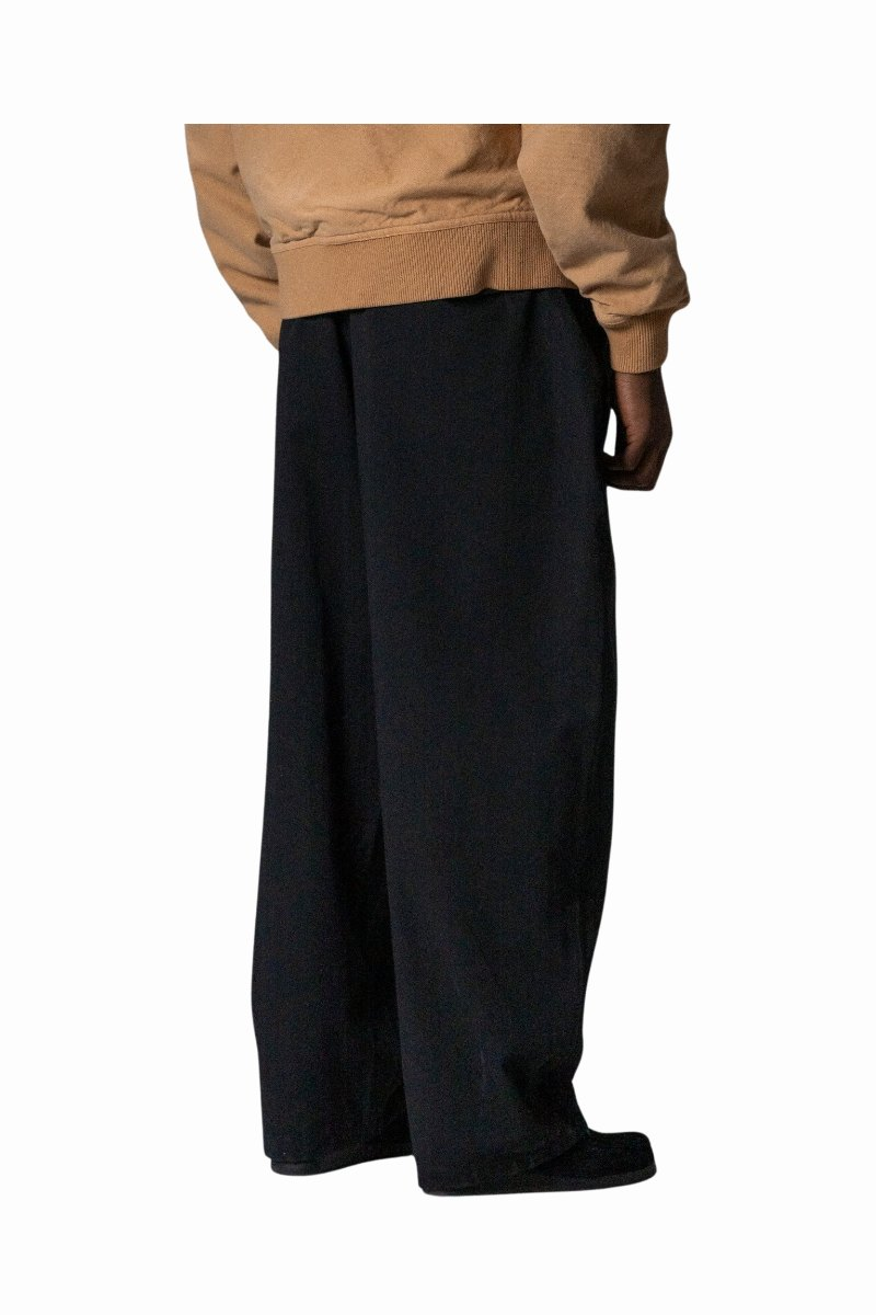 JACKER PLEATED BAGGY PANT Black