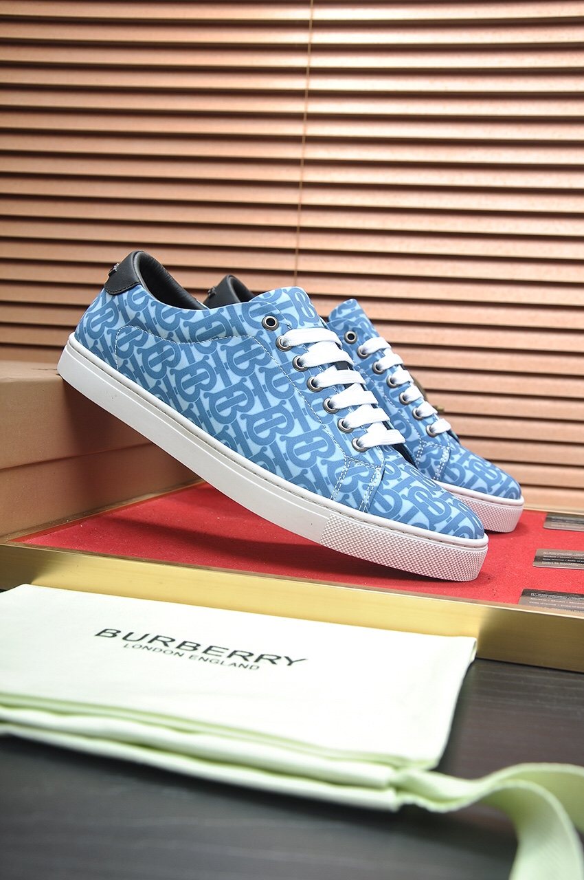Burberry Blue Patterned Low-Top Sneakers