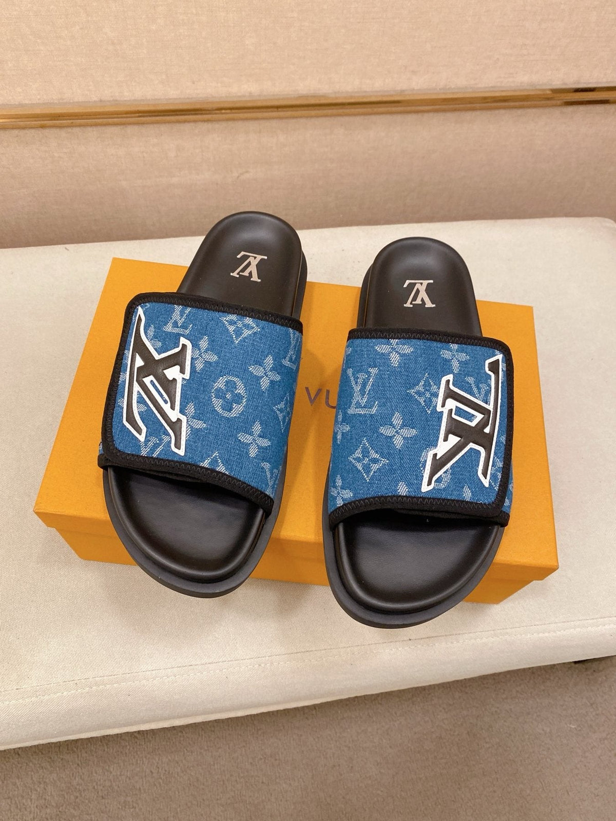 Louis Vuitton Men's Blue Patterned Slide Sandals