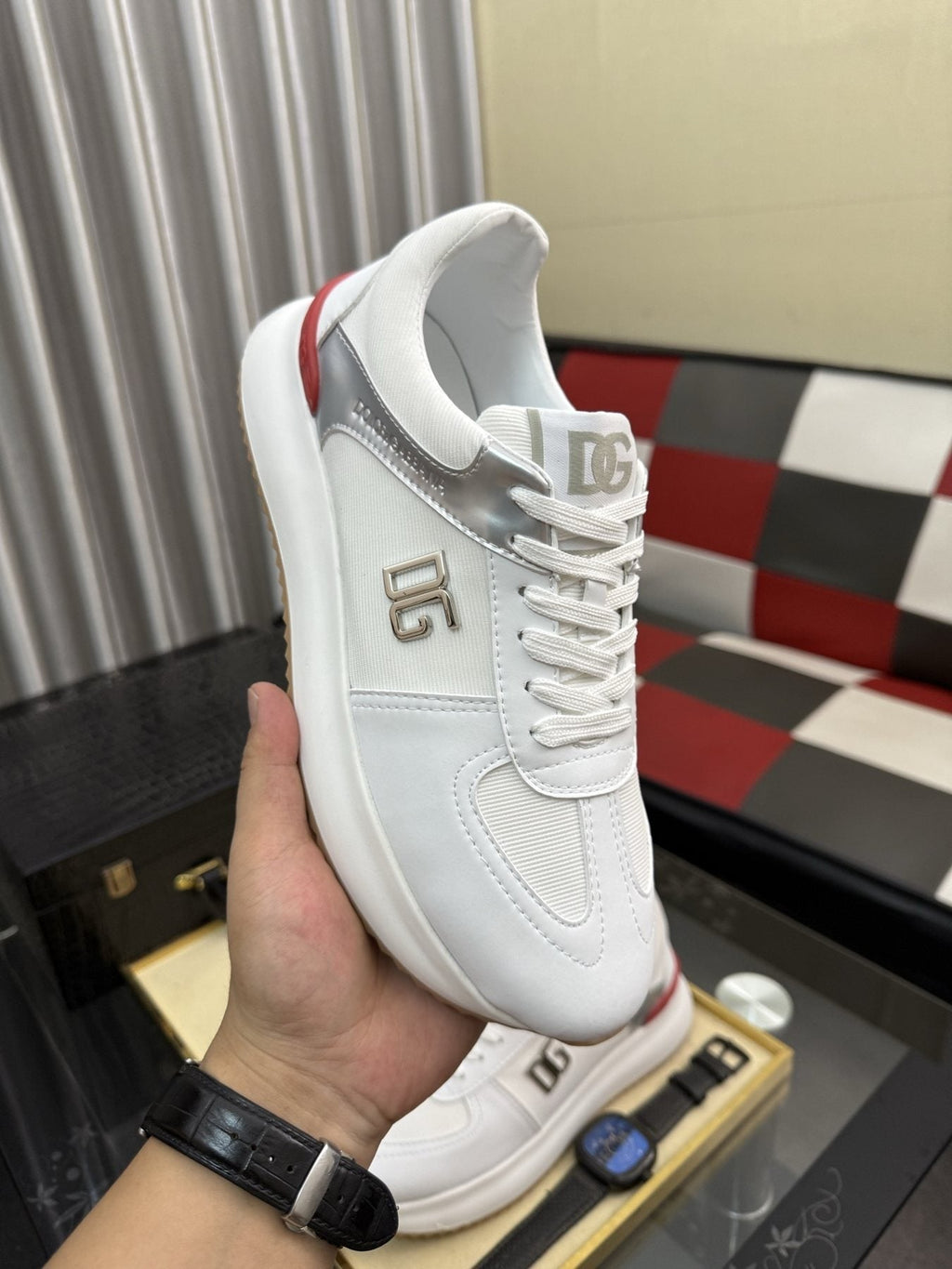 Dolce & Gabbana Metallic DG Logo Low-Top Sneakers