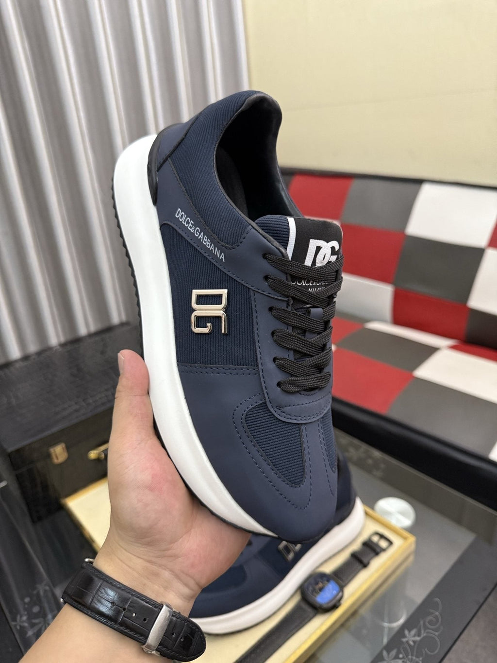 Dolce & Gabbana Metallic DG Logo Low-Top Sneakers